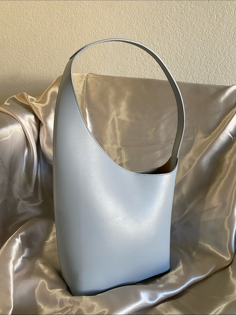 Elegant Pale Blue Shoulder Tote Bag